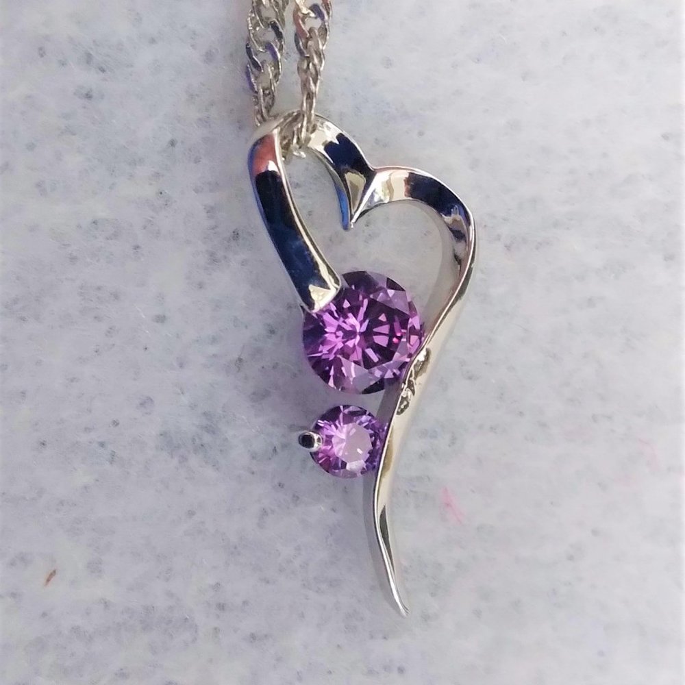 Brand New White Gold Plated Purple CZ Sloping Heart on 925 Silver Chain Necklace